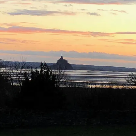 Prieure Saint Leonard, Xieme Siecle, Baie Du Mont Saint Michel Villa Vains Exterior photo