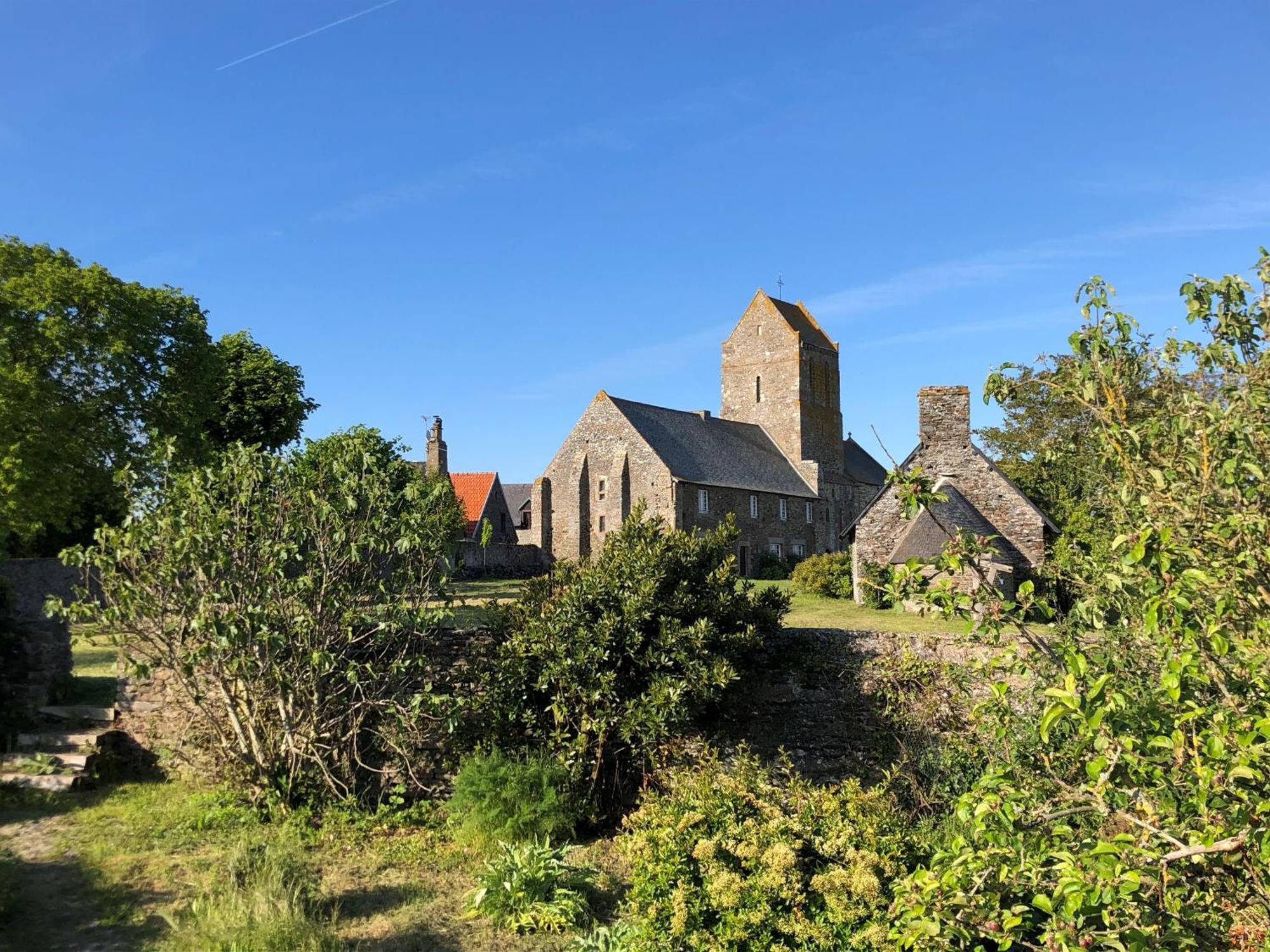 Villa Prieure Saint Leonard, Xieme Siecle, Baie Du Mont Saint Michel